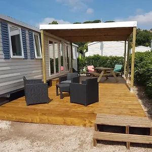 Frejus Tout Confort, Maxi 420 M Des Piscines, Climatisation,Plus Ventilation Toutes Les Chambres, Linge De Lit Et De Toilette , Coffre Fort, Lave Vaisselle Machine A Laver Grande Terrasse Couverte Velos Et Wifi Possible Campingplatz